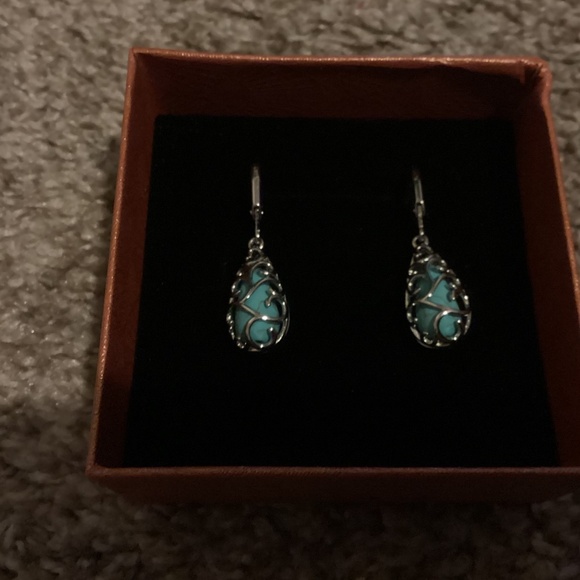 New S925 Sterling Silver Turquoise Boho Minimalist Earrings - Picture 2 of 2